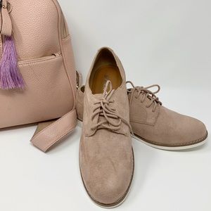 NWOB Mauvre Suede Shoes